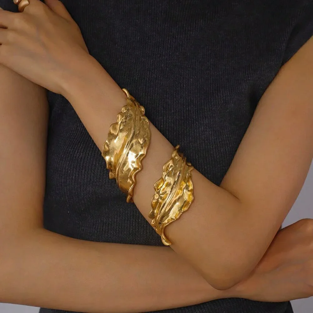 Gold-Colored Preppy Women's High-End Metal Open Bangle Bracelet